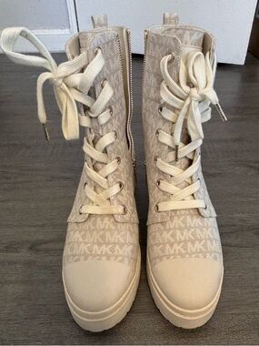 Michael Kors Cream/Beige Lace-Up MK Logo Combat Boots